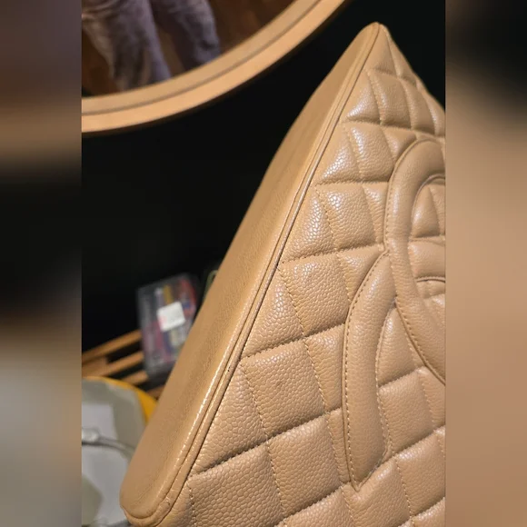 CHANEL Beige Quilted Tote MEDALLION Bag - Picture 9 of 13